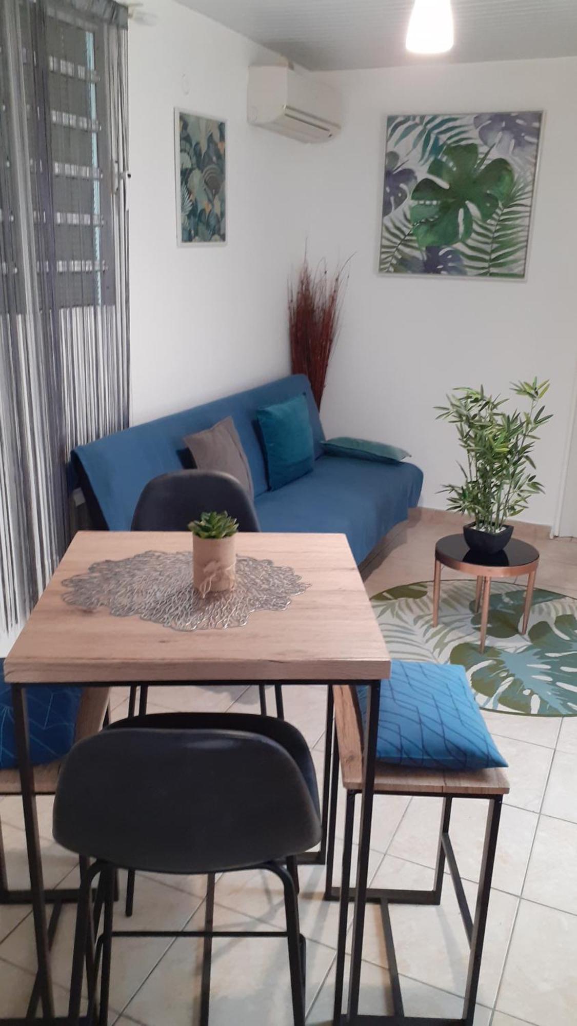 La Suite Odile Piscine Le Lamentin Phòng bức ảnh